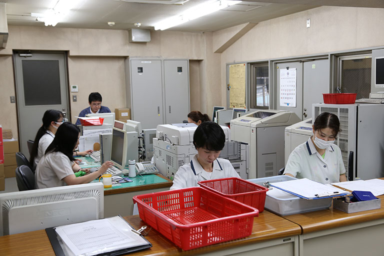 電算情報部